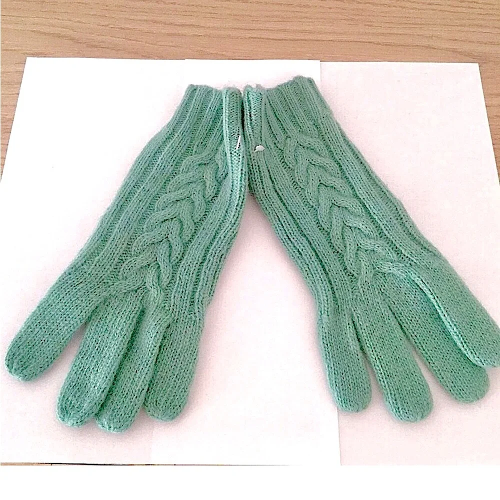Vintage Cable Knit Gloves